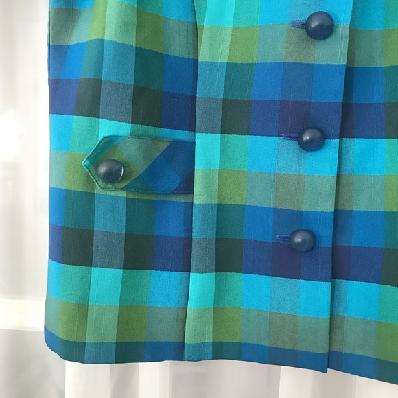 Sag Harbor Plaid Dome Button Down Top - Picture 4 of 10